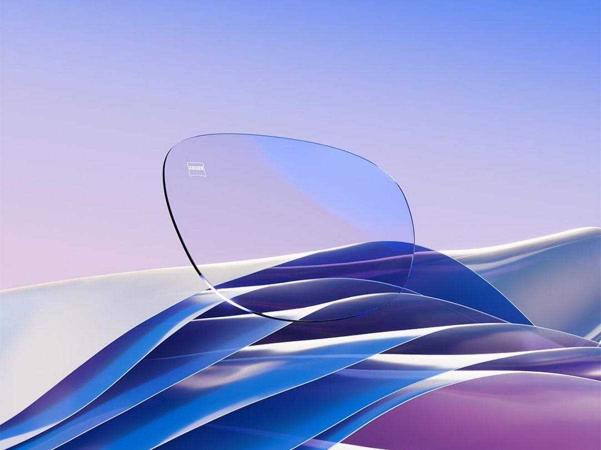 Zeiss DuraVision Platinum lens coating at Direct Vision Opticians Birmingham — included as standard on every Zeiss lens